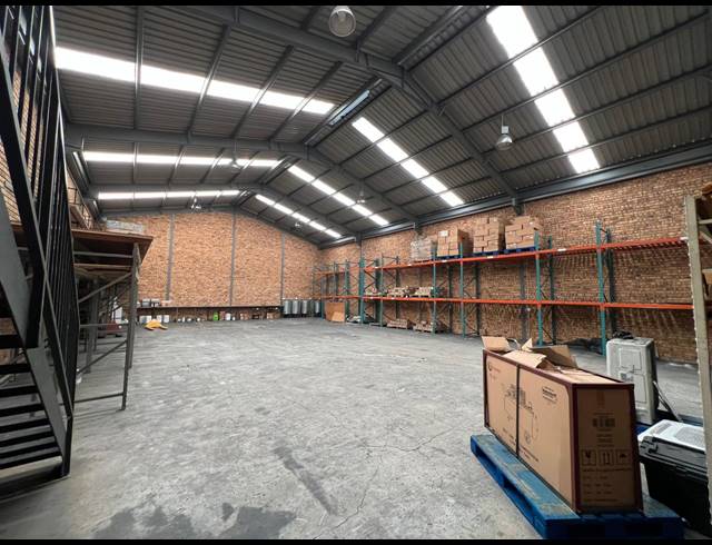 461M² WAREHOUSE TO LET IN STRIJDOMPARK